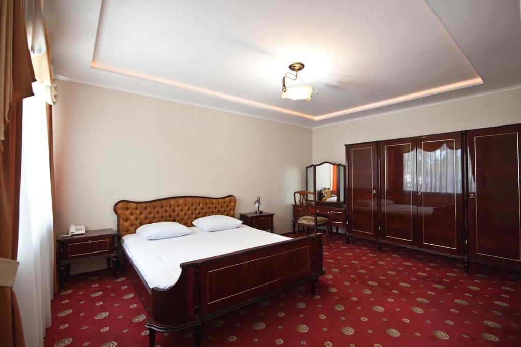 Ingul Bed and Breakfast Mykolaiv Habitación foto